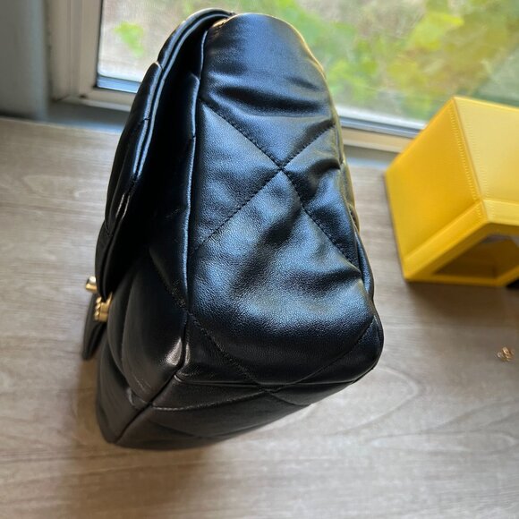 Chanel 19 Medium/Large black - Picture 5 of 11